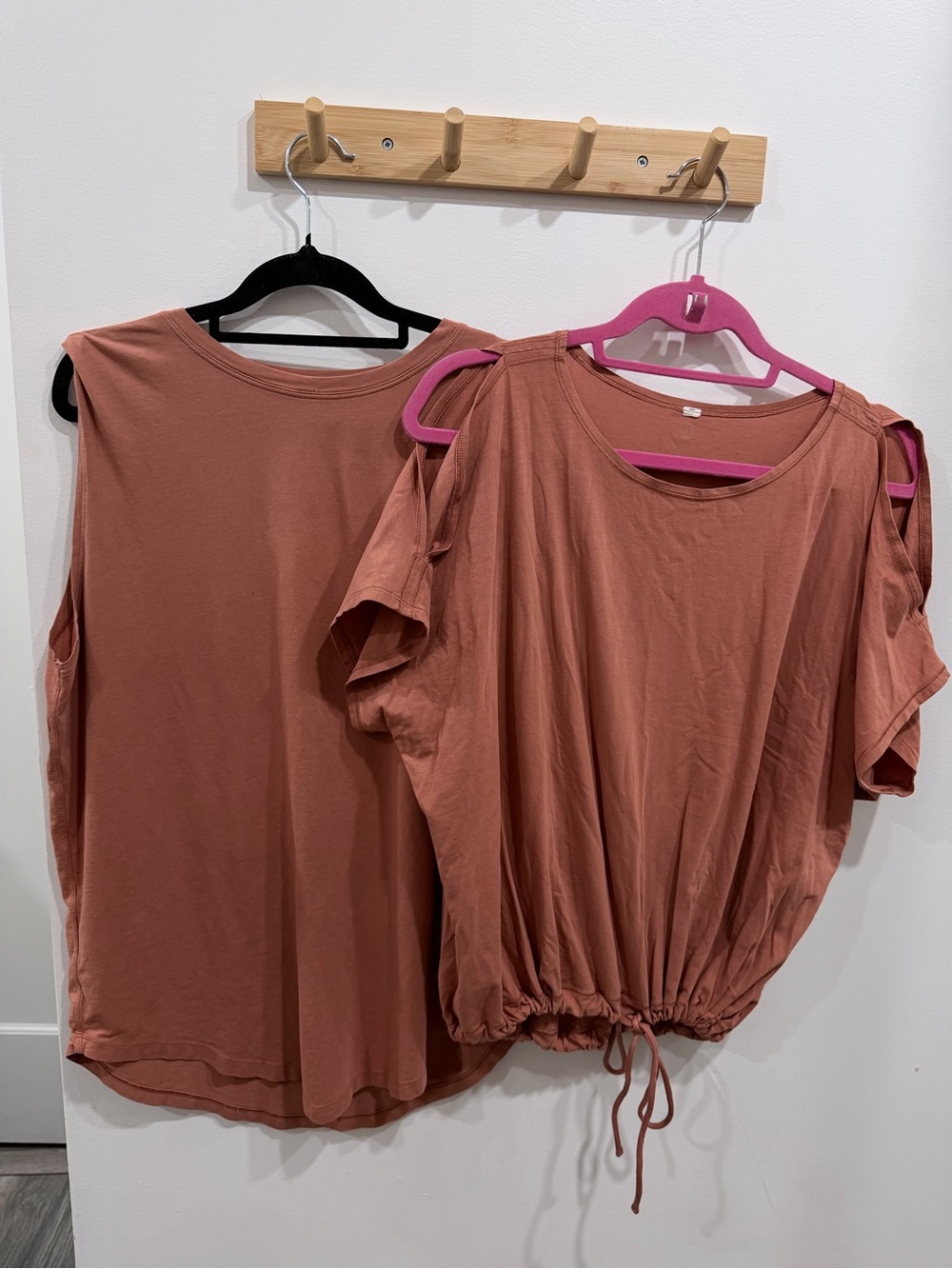 Lululemon Top Bundle Muscle Tank Cold Shoulder Canyon Rock Rust Orange XL/L